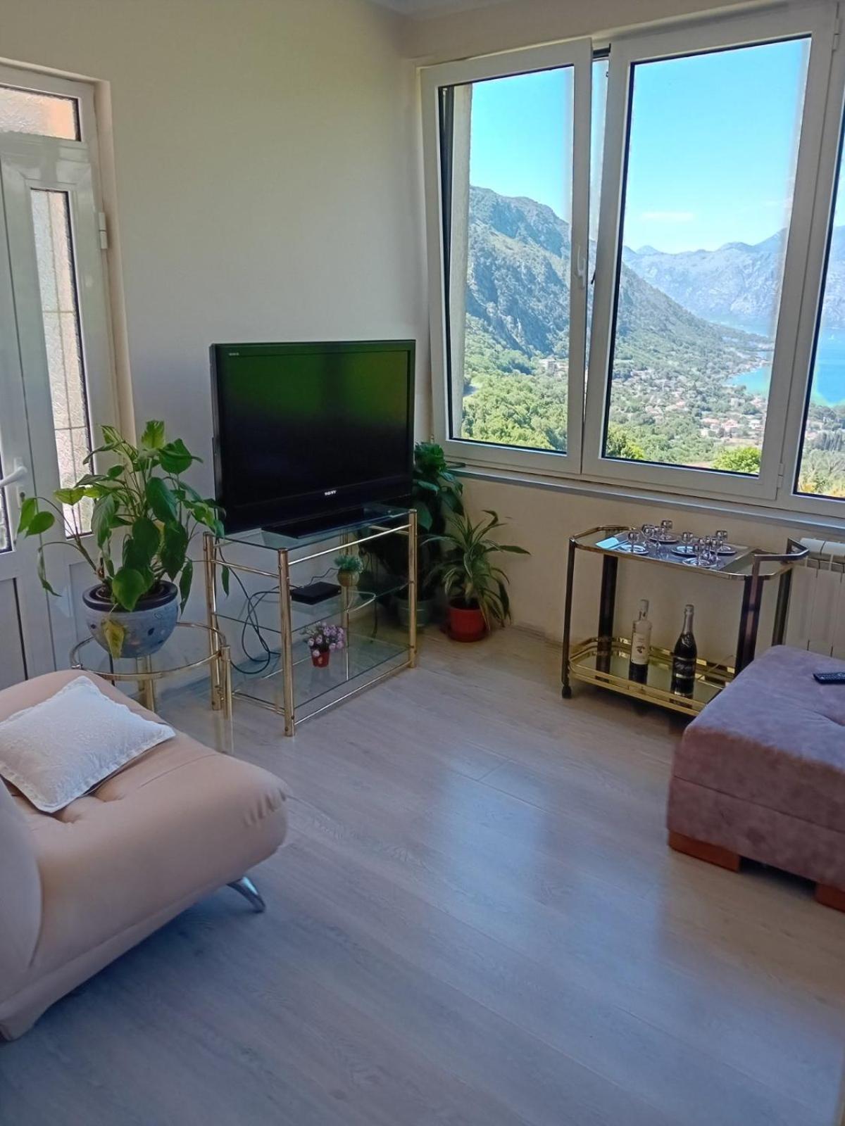 Apartments Vidikovac Inn كوتور المظهر الخارجي الصورة